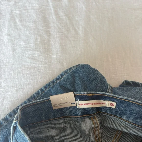 Levi's Blue Denim Shorts - Picture 3 of 3